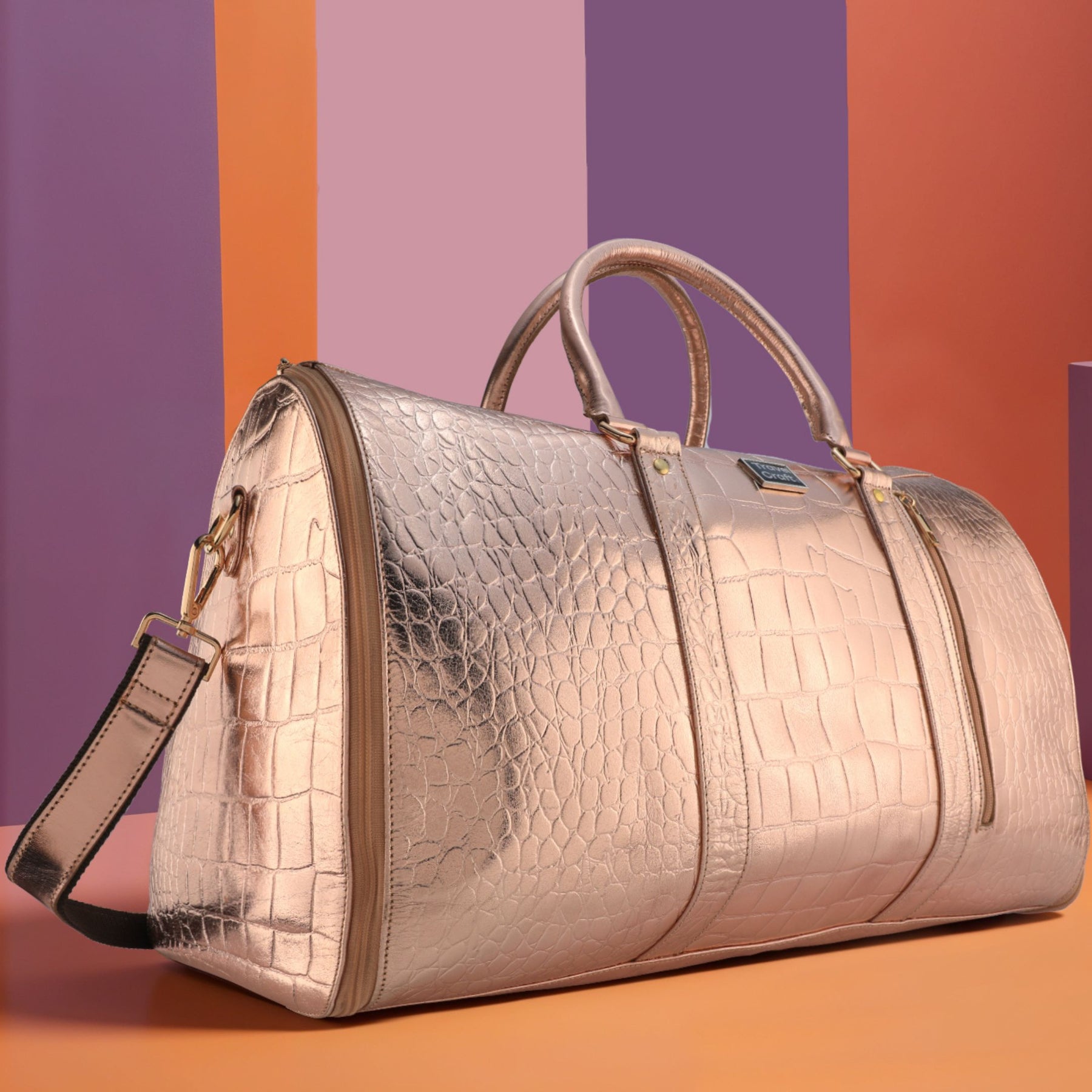 Women's Stylish Rose Gold 18" Garment Duffel Bag - Clothing & Essentials Carrier